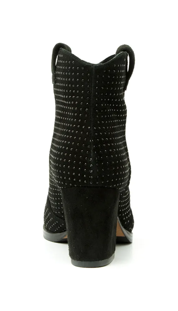BOOTS ANN TUIL MOSCA