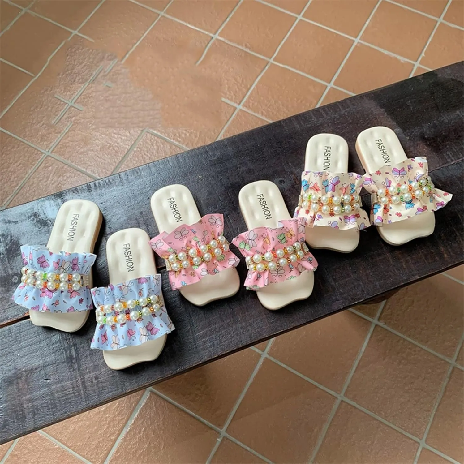 Girls Beach Slides Cute Print Square Head Open Toe Slippers Kids Girls Ruffle Non-Slip Slide Summer Casual Slipper