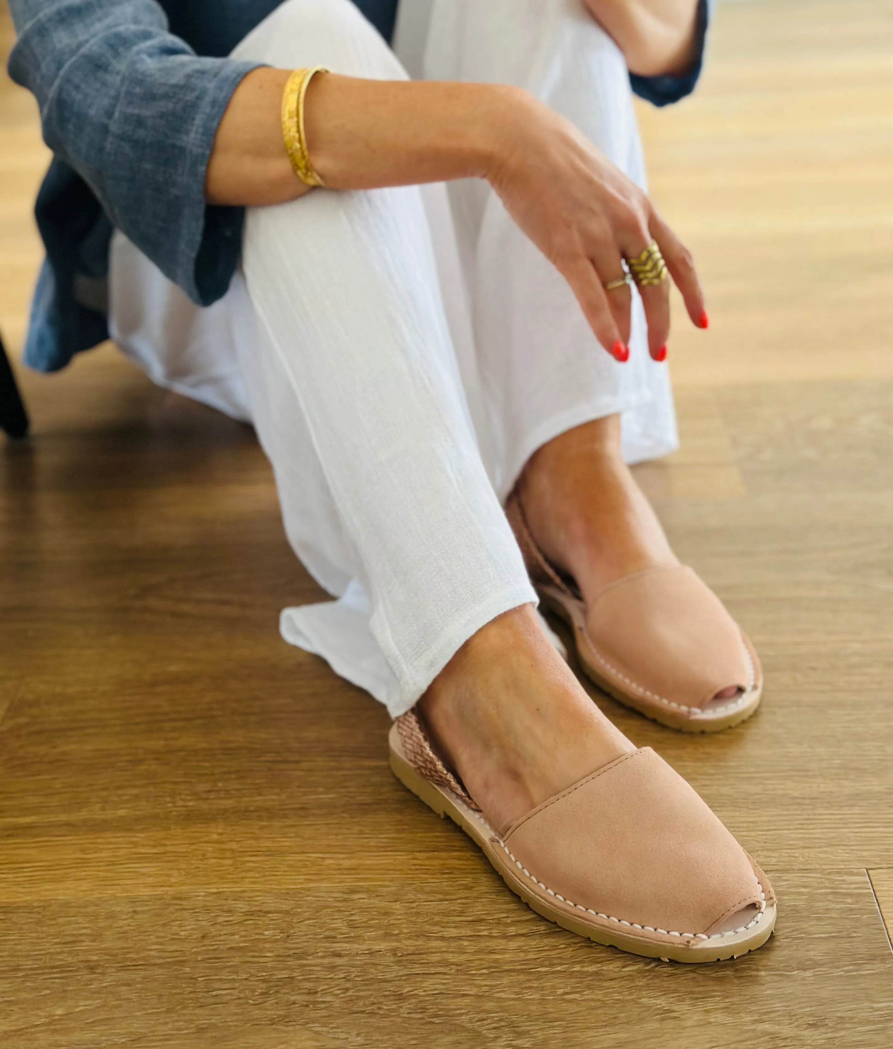 Pilar Rose Suede Avarcas